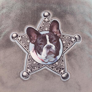 Francia bulldog seriff 